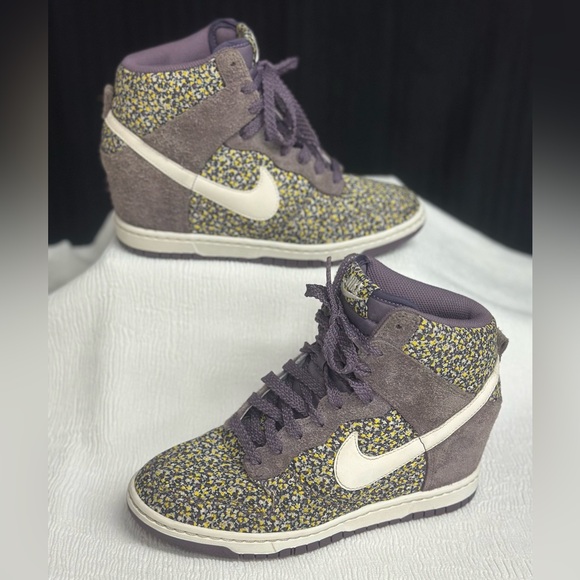 Liberty of London x Wmns Dunk
Sky Hi "Floral" size 8.5 - Picture 1 of 9